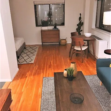 Yorkville East Side Apartments 30 Day Rentals